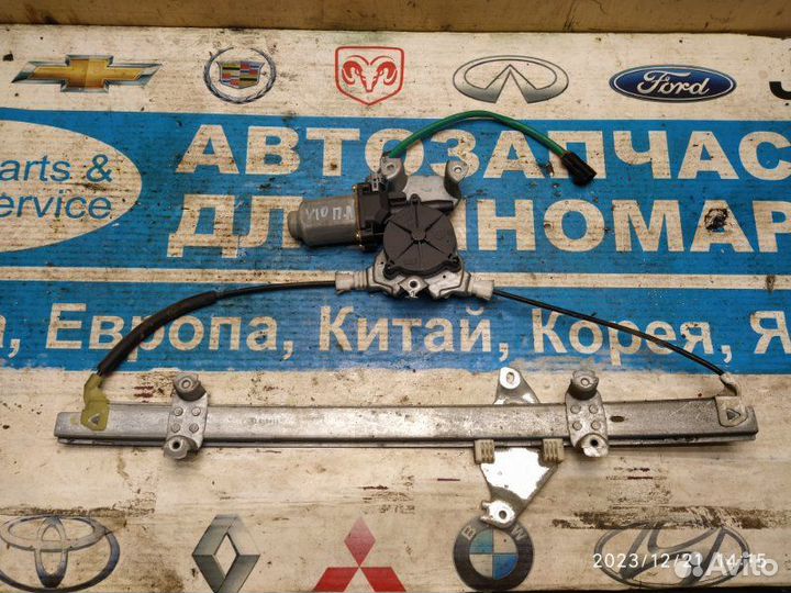 Стеклоподъемник перед левый Nissan Tino V10 98-06