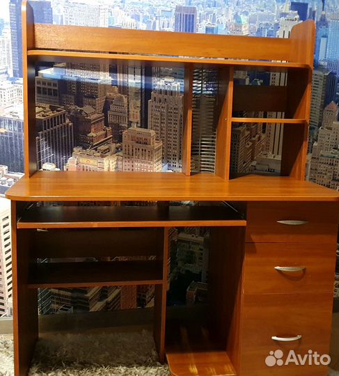 Продам б/у писменный/офисный стол