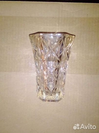 Хрустальные вазы, конфетница, ладья