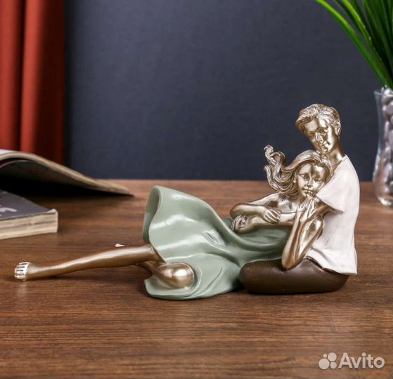Статуэтка влюбленные