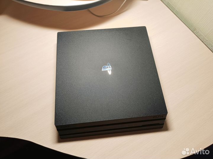 Sony playstation 4 pro 1tb