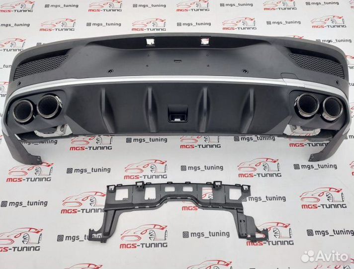 Диффузор с чёрными насадками 53 AMG GLE-Coupe C167