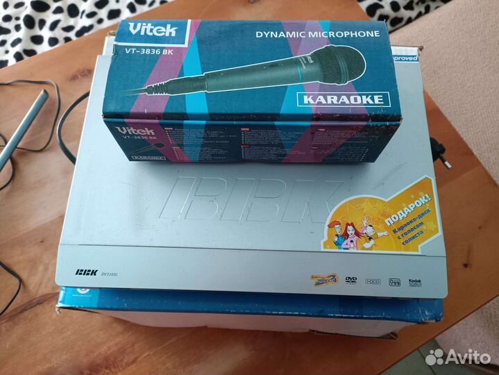 Караоке DVD плеер BBK + микрофон