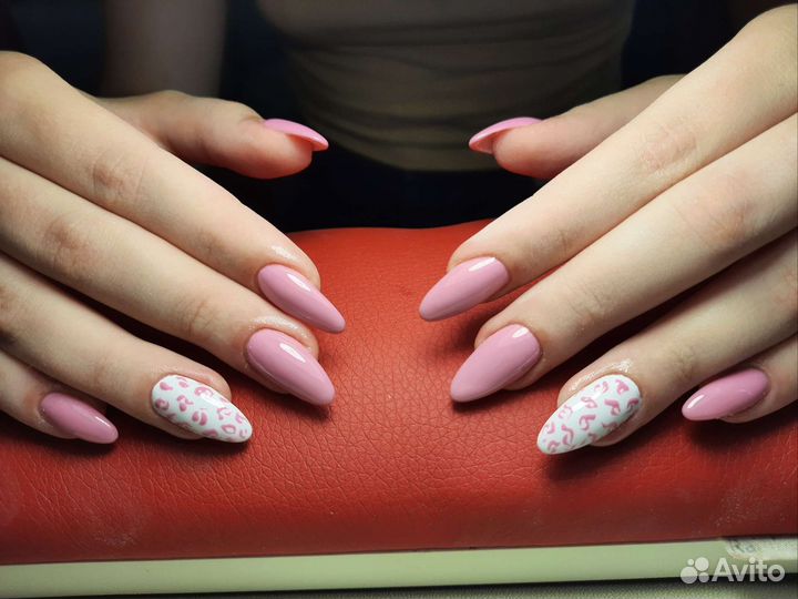 Мастер маникюра и педикюра