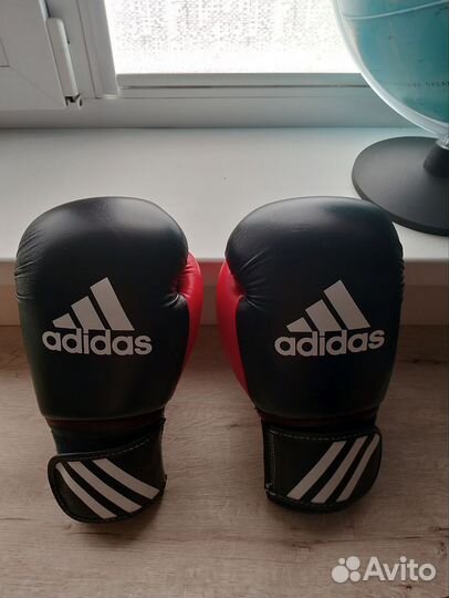 Боксерские перчатки 12 oz adidas