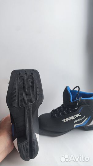 Лыжные ботинки