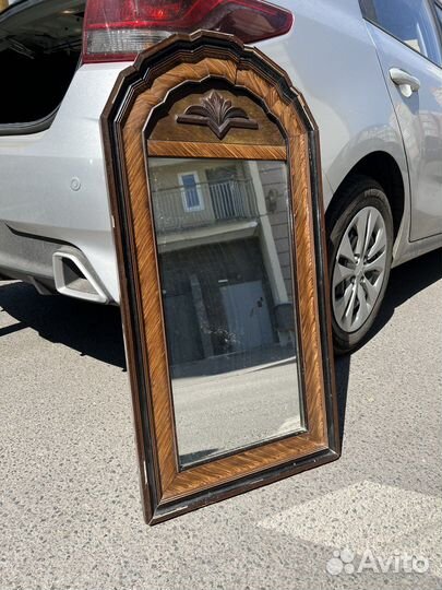 Старинное зеркало антикварное
