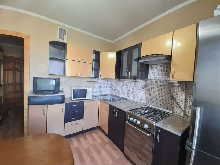 4-к. квартира, 80 м², 9/9 эт.