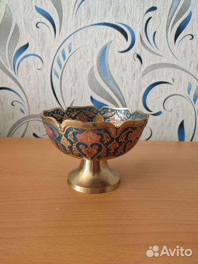 Ваза конфетница латунь горячая эмаль