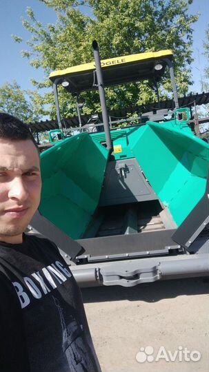 Оператор асфальтоукладчика