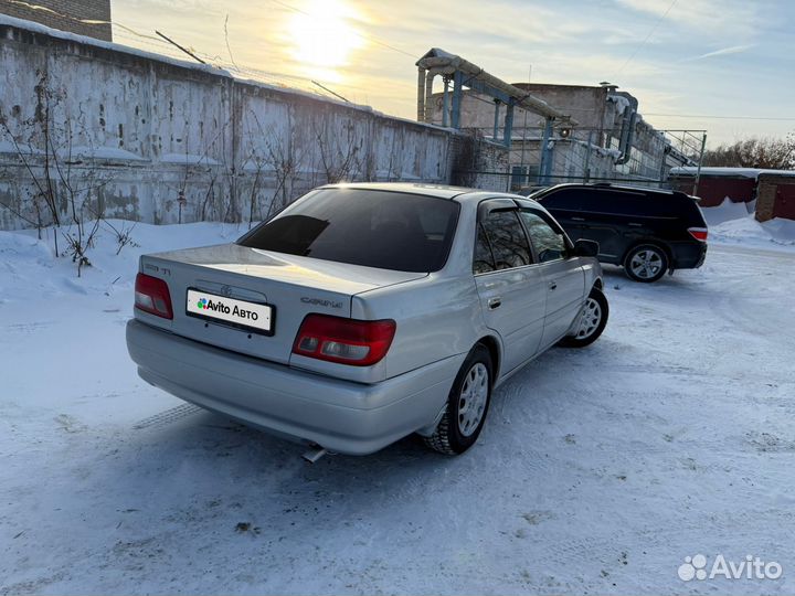 Toyota Carina 1.5 AT, 2001, 220 000 км