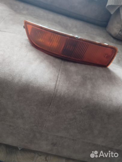 Поворотник на тайоту corona