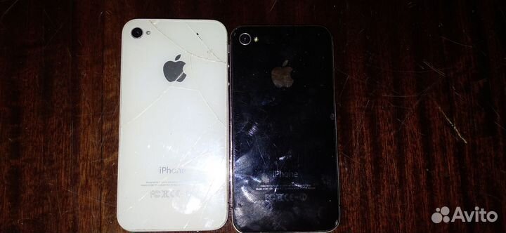 Два телефона Apple iPhone 4S A1387