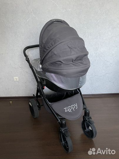 Коляска Zippy 3 в 1