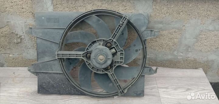 Вентилятор охлаждения радиатора