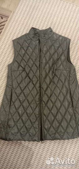 Жилетка на синтепоне женская