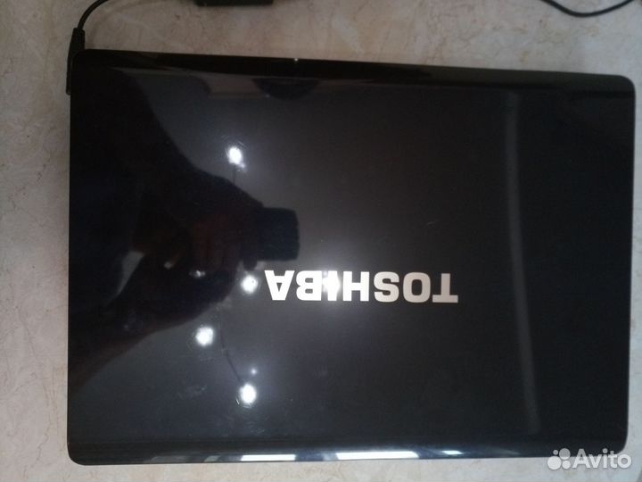 Ноутбуки 17 дюймов asus и toshiba