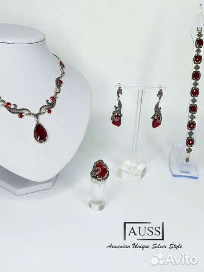 Серебряное колье