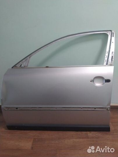 Дверь боковая передняя левая Volkswagen Passat B5+
