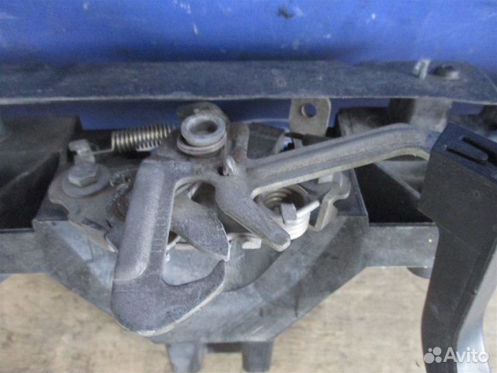 Панель передняя передний Peugeot 3008 EP6 2012