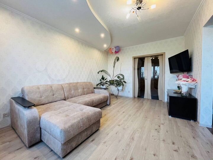 3-к. квартира, 81,6 м², 9/14 эт.