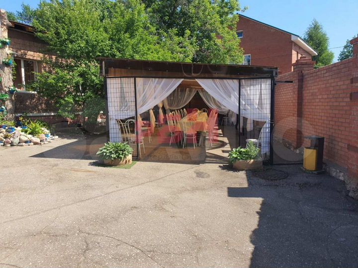 Продам здание, 734 м²