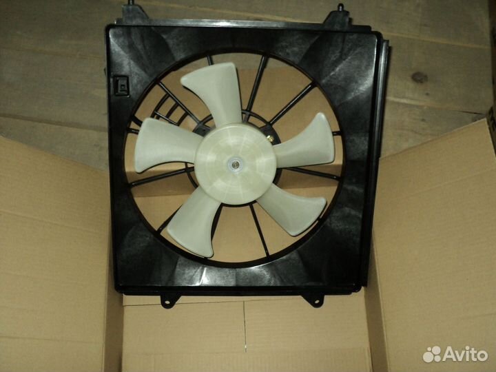 Honda Accord 8 2008 вентилятор кондиционера