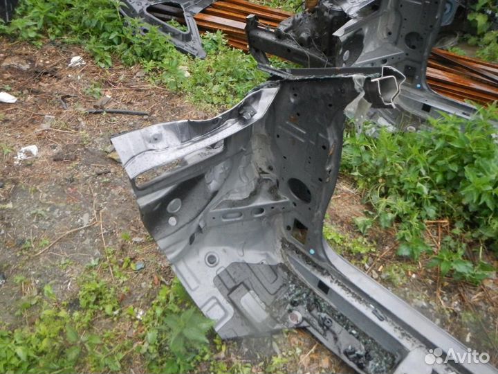 Панель боковая кузова/стойка правая Hyundai Solaris