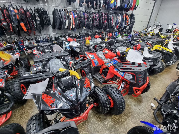 Квадроциклы для детей 3-5 лет много