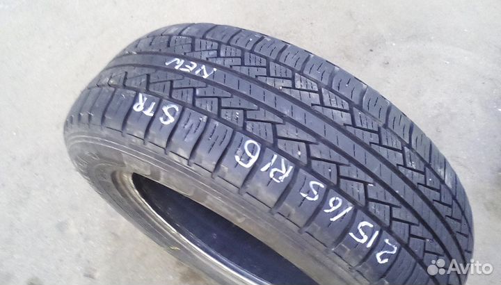 Pirelli Scorpion STR 215/65 R16