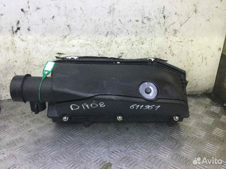 Корпус воздушного фильтра Mercedes C-klasse 611961