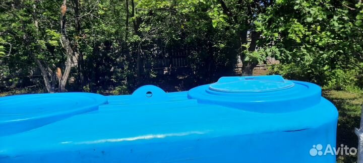 Емкость для воды пластиковая 1500л