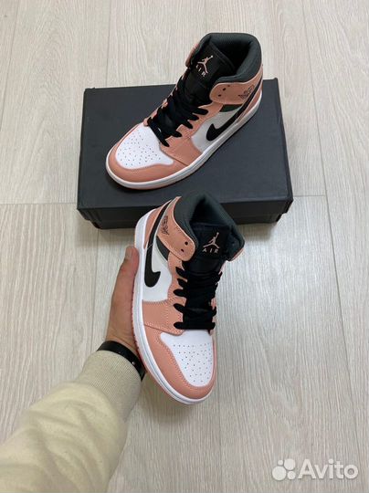 Кроссовки Air Jordan 1 Pink Quartz (36-40)