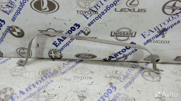 Лента крепления бензобака правая Audi A6 C5 1997-2