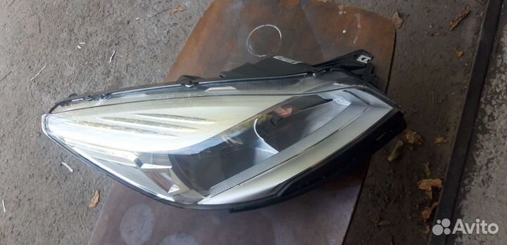 Фара передняя правая Ford Kuga