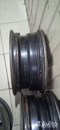 Штампованные диски r15