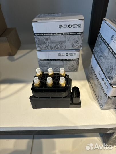 Блок клапанов Audi Q7 4L