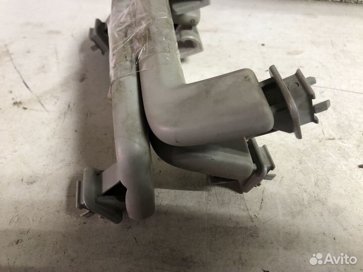 Потолочная ручка Ford Focus 2