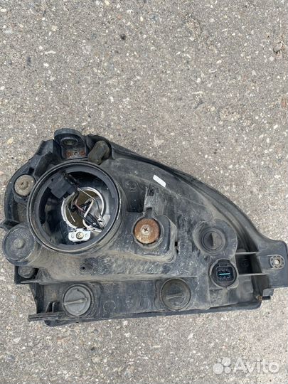 Фара на Hyundai Tucson 1