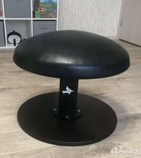 Гимнастический грибок с ручкой