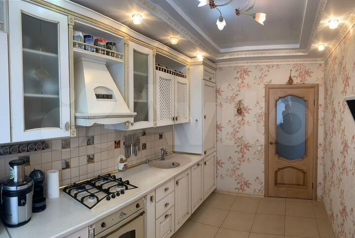 3-к. квартира, 96 м², 4/4 эт.