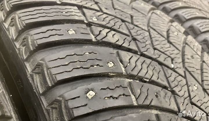 Pirelli Ice Zero 2 285/45 R20