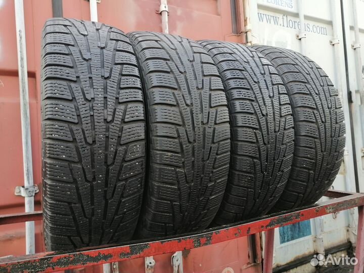 Nokian Tyres Hakkapeliitta R SUV 225/60 R17 96P