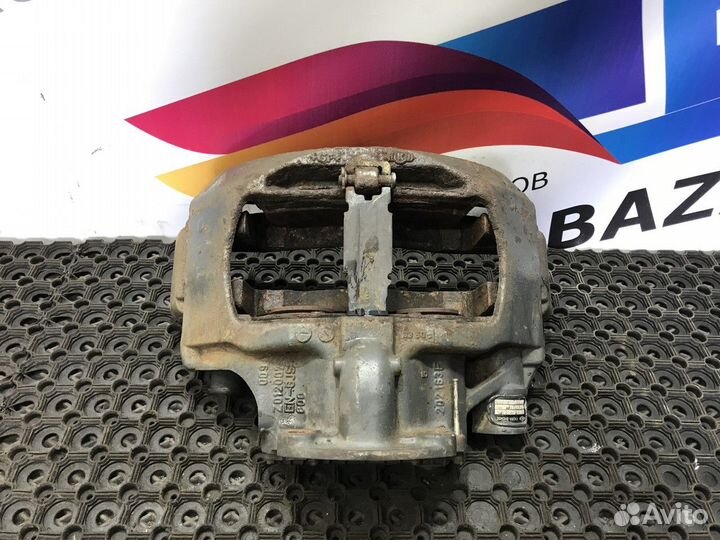 Суппорт передний правый Daf XF105