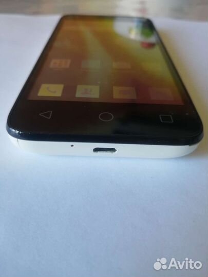 Смартфон alcatel one touch pixi 3