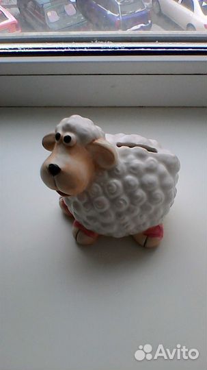 Копилка - статуэтка