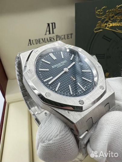 Часы Audemars Piguet Royal Oak Blue Dial