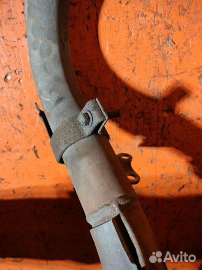 Глушитель передний Toyota Hilux Surf RZN185 3RZ-FE