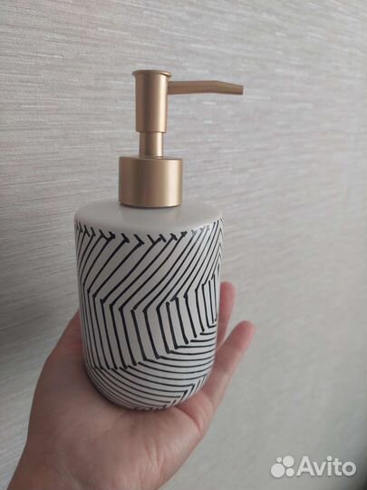 Дозатор диспенсер для мыла керамика новый