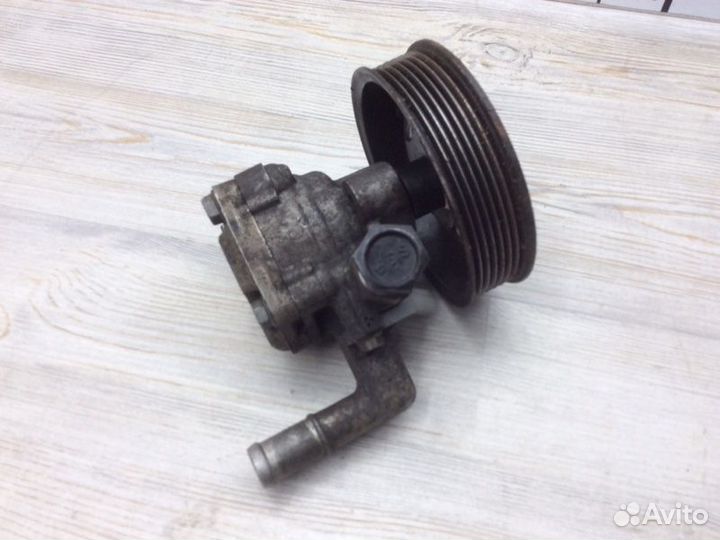 Насос гидроусилителя Hyundai Starex H1/Grand